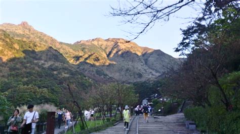 東昇水起|【台北北投】十八份水圳步道/頂湖站/東昇步道O型走/遠眺社子島。